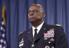 No Brasil, secretário de Defesa dos EUA diz que militares devem estar sob controle civil