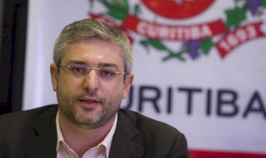 PANDEMIA DE CORONAVÍRUS “Nem o pior ministro da Saúde fez o que Exército está fazendo, desmontando a engrenagem do SUS”
