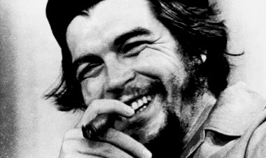 A morte na luta nos faz viver eternamente, meu comandante