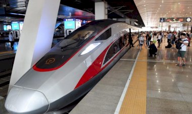 China atinge meta histórica de tirar 700 milhões da pobreza