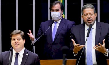 Contra Bolsonaro não cabe purismo; tampouco diletantismo