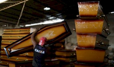 Brasil do desemprego recorde tem vagas em fábricas de caixões