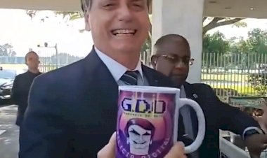 Bolsonaro admite existência de gabinete do ódio e defende assessores