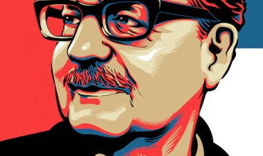 ALLENDE ESTÁ SORRINDO.