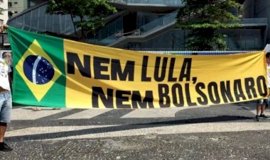 Ato na Paulista contra Bolsonaro reúne Doria, Mandetta, Ciro, Amoêdo e outros políticos