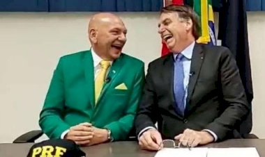 Bolsonaro diz ter demitido diretores do Iphan por embargo a loja da Havan