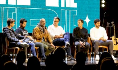 Fábio Faria dá desculpa furada para encontro com Allan dos Santos