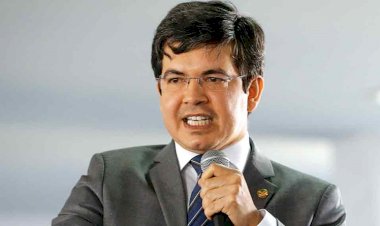 “Bolsonaro vencerá se Lula não for mais plural”, alerta Randolfe