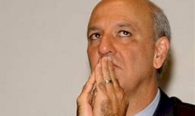 Arruda usa manobra jurídica para tentar protelar julgamento do TSE sobre impugnação