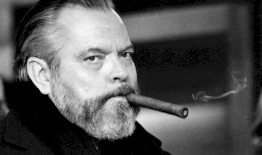 Entre o mito e o homem