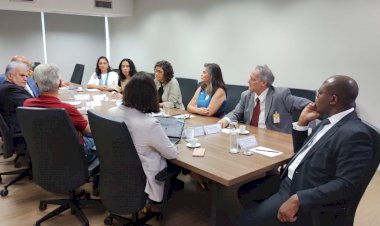 Instituto João Goulart, em reunião com Ministro Silvio Almeida, requer anistia para delegação chinesa presa em 1964.