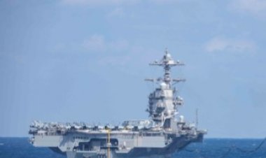 Maior porta-aviões da Marinha dos EUA retorna ao país após período no Mediterrâneo