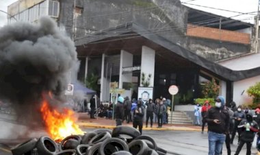 Misiones en llamas: Hugo Passalacqua, acorralado por los reclamos salariales de policías, médicos y docentes