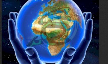 *Gira, el mundo gira*