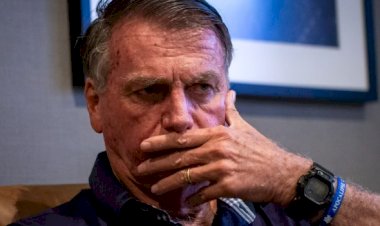 PF afirma que Bolsonaro redigiu, ajustou e “enxugou” a minuta do golpe