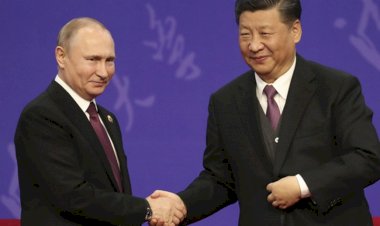 Plano do “bufão” da Casa Branca é dividir Rússia e China para tentar tirar EUA do fundo do poço