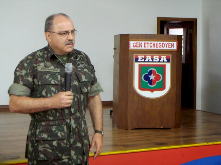 Norte-americanos agem como xerifes do mundo, diz general brasileiro Etchegoyen