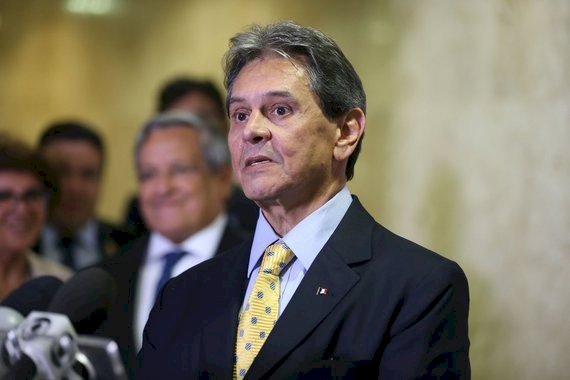 Roberto Jefferson diz que dois ministros do STF “gostam de negão” e “usam saia”