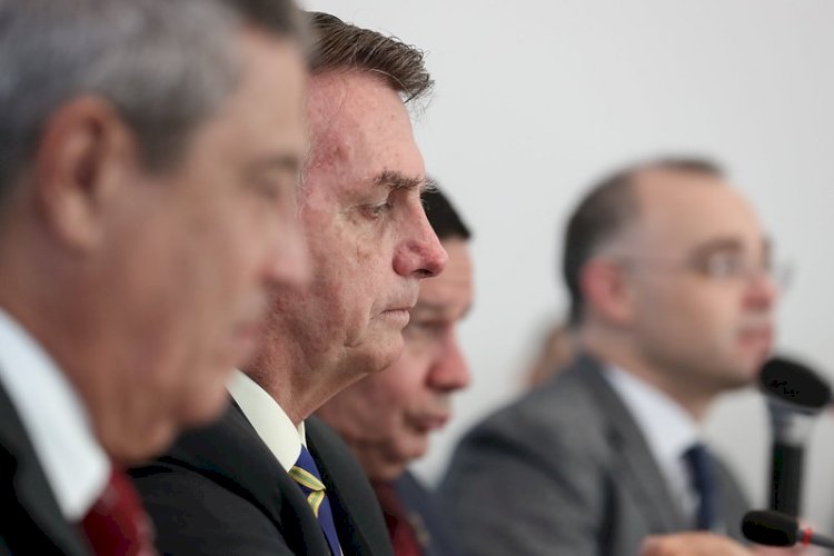 Avaliação do governo Bolsonaro atinge pior nível em série de pesquisa
