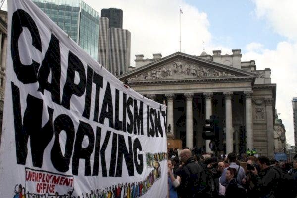 Capitalismo ou socialismo: qual o caminho a ser trilhado