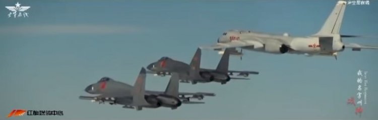 Un vídeo de la Fuerza Aérea china supuestamente simula un ataque a una base de EEUU