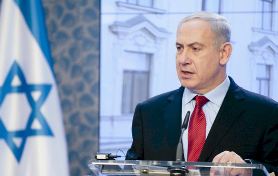 Parlamento de Israel tira Netanyahu após mais de dez anos e várias denúncias de corrupção