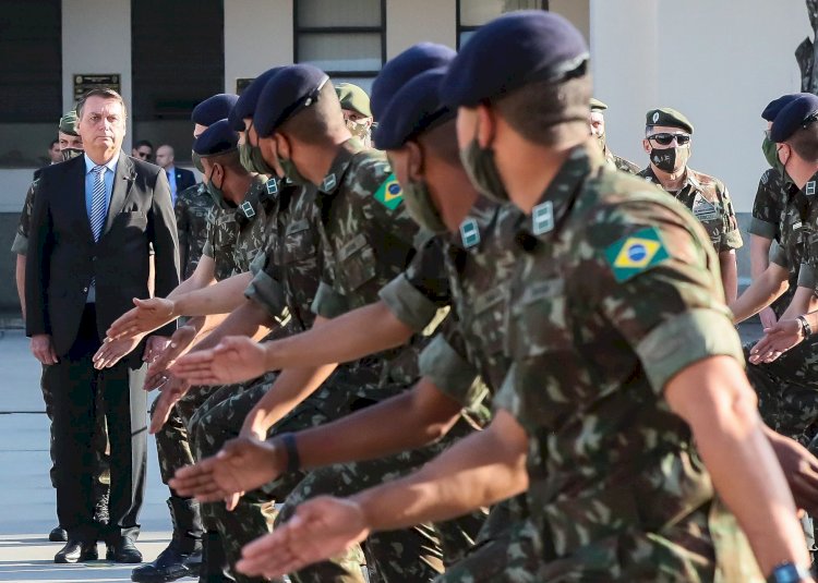 O método Bolsonaro: um assalto à democracia em câmera lenta