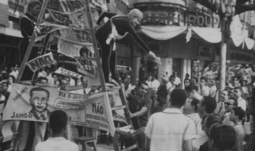 Antes tarde do que nunca: o debate sobre a mudança do sistema de governo