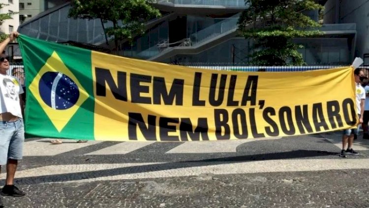 Ato na Paulista contra Bolsonaro reúne Doria, Mandetta, Ciro, Amoêdo e outros políticos