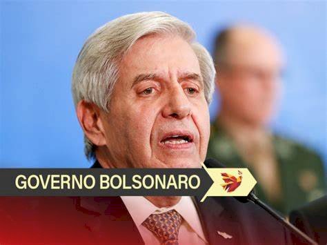 Heleno diz ser legal autorização para garimpo na Amazônia, e MPF abre apuração