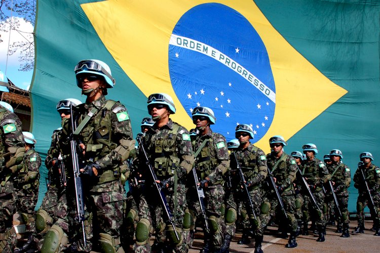 Coronel do Exército diz sentir nojo de Bolsonaro
