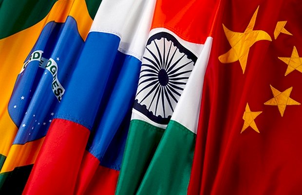 Brasil, China, Rússia e Índia devem lançar moeda própria em agosto