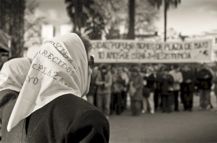 La memoria en alerta ante el avance del negacionismo