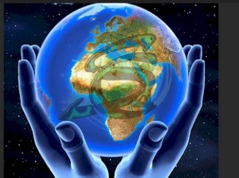 *Gira, el mundo gira*
