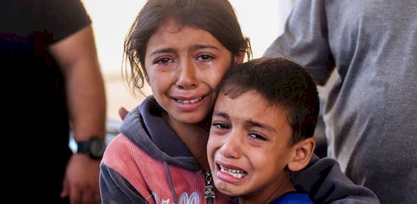 Número de crianças mortas em Gaza supera estatísticas de quatro anos de conflitos globais