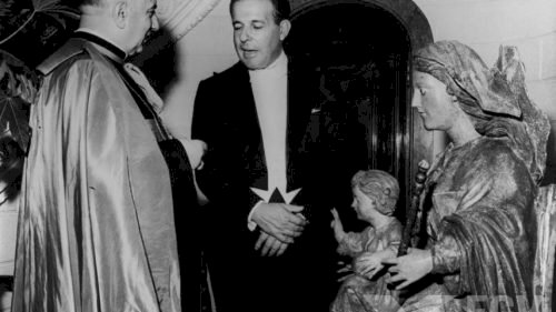 A Moreneta brasileira: escultura doada por João Goulart a Paulo VI tornou-se presença constante nas celebrações pontifícias