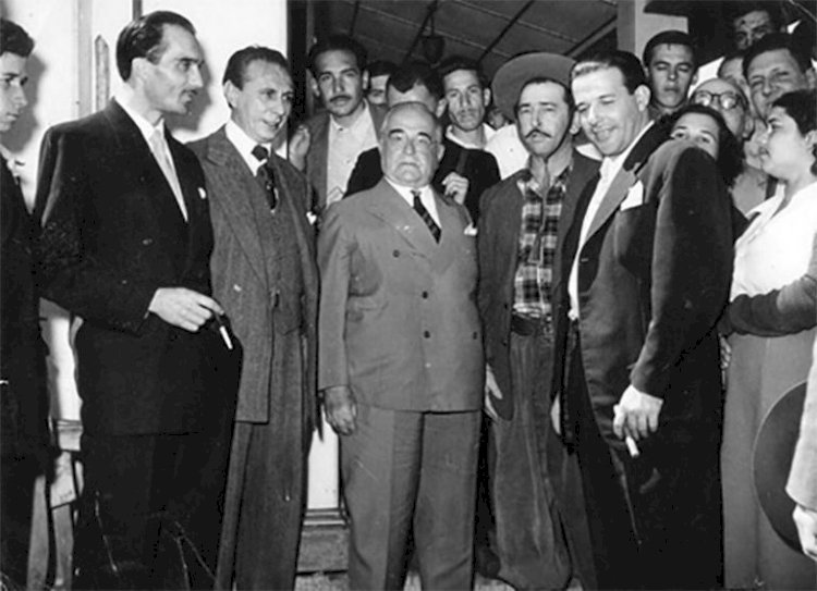 Em livro, Lula revê posição sobre a CLT de Getúlio Vargas